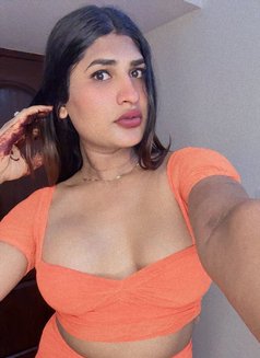 Maya - Transsexual escort in Bangalore Photo 1 of 4