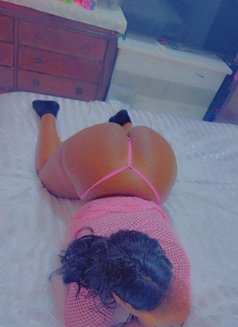 Maya Escorts - puta in Dammam Photo 4 of 5