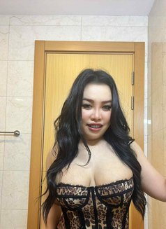 Maya full options - escort in Al Manama Photo 7 of 8