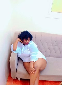 Maya - puta in Riyadh Photo 9 of 10