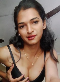 Maya Hot Shemale - Acompañantes transexual in Hyderabad Photo 2 of 2