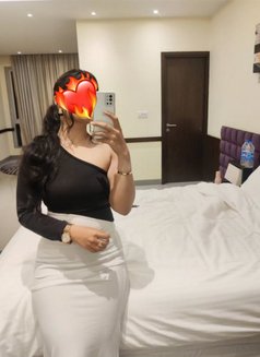 Maya independent outcall and incall - puta in Pune Photo 4 of 5