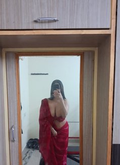 Maya - escort in Bangalore Photo 4 of 7