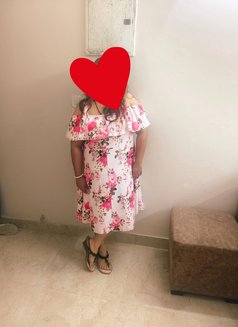 Maya - puta in Noida Photo 1 of 1