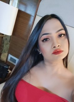 Maya - Transsexual escort in New Delhi Photo 11 of 19