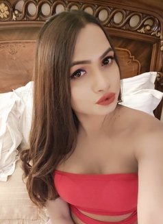 Maya - Transsexual escort in New Delhi Photo 15 of 19