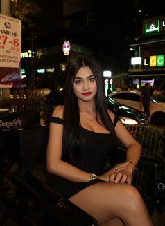 Maya - Acompañantes transexual in New Delhi Photo 13 of 21