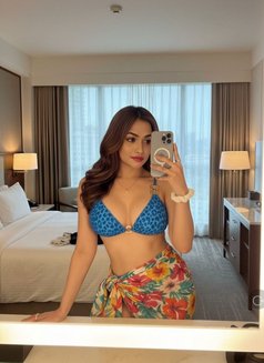 Maya - Transsexual escort in New Delhi Photo 17 of 22