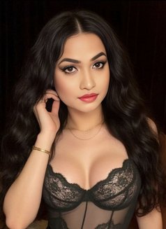 Maya - Transsexual escort in New Delhi Photo 21 of 22