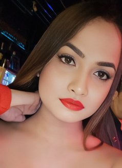 Maya - Transsexual escort in New Delhi Photo 15 of 29