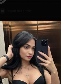 Maya - Transsexual escort in New Delhi Photo 30 of 30