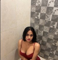 Maya - Acompañantes transexual in New Delhi