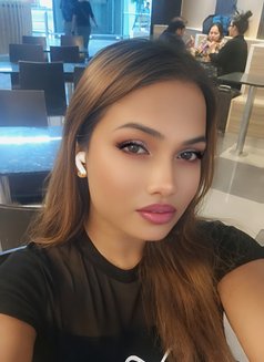 Maya - Transsexual escort in New Delhi Photo 4 of 24