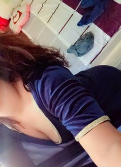 Maya Indian girl gf experience - escort in Dubai Photo 3 of 9