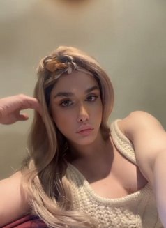 Maya - Transsexual escort in Amman Photo 9 of 9