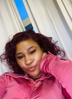 Maya - escort in Nairobi Photo 2 of 3