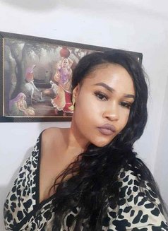 Maya - escort in Nairobi Photo 3 of 3