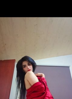 Maya - puta in Beirut Photo 1 of 7
