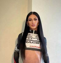 Maya Brazilian XL - Transsexual escort in Dubai
