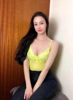 Maya Massage Full Service - puta in Al Manama Photo 4 of 7