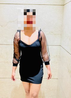 Maya Mehrotra - escort in New Delhi Photo 1 of 4