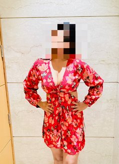 Maya Mehrotra - escort in New Delhi Photo 3 of 4