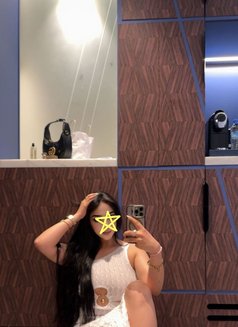 Maya - adult performer in Dubai Photo 1 of 5
