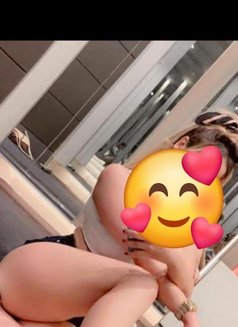 Maya - adult performer in Dubai Photo 3 of 5