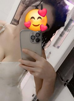 Maya new in muscat - escort in Muscat Photo 3 of 5