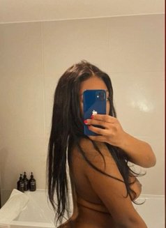 Maya - escort in Al Manama Photo 2 of 7