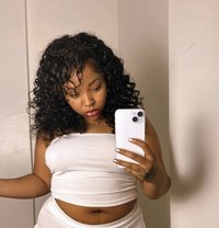 Maya - puta in Al Manama