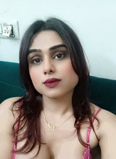 Maya Shah - Transsexual escort in Pune Photo 2 of 2