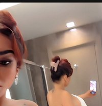 Maya Shemaile - Transsexual dominatrix in İstanbul