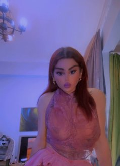 Maya Shemaile - Transsexual escort in İstanbul Photo 5 of 11