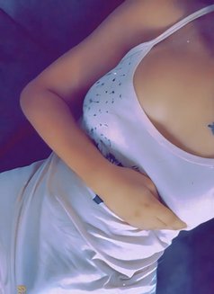 Maya Shemaile - Transsexual escort in İstanbul Photo 11 of 11