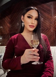 Maya Shemale good top & bottom - Transsexual escort in Dubai Photo 5 of 20