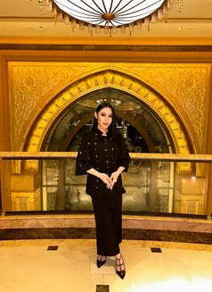 Maya Shemale good top & bottom - Transsexual escort in Dubai Photo 17 of 20