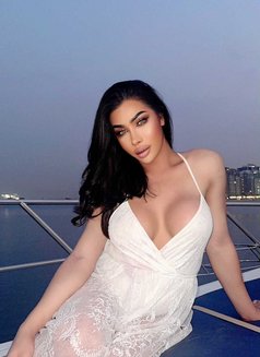 Maya Shemale good top & bottom - Transsexual escort in Dubai Photo 11 of 21
