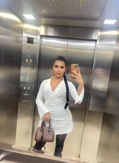 Maya Shemale good top & bottom - Transsexual escort in Dubai Photo 14 of 21