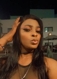 Maya - escort in Dakar Photo 4 of 4