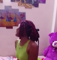 Maya - escort in New Delhi