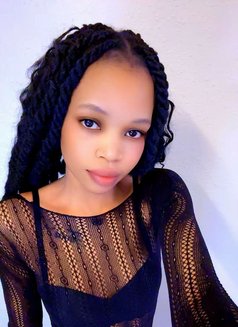 Maya - masseuse in Riyadh Photo 8 of 10