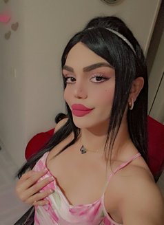 Maya - Transsexual escort in Beirut Photo 26 of 29