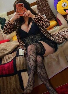 Maya - Transsexual escort in Damascus Photo 2 of 2