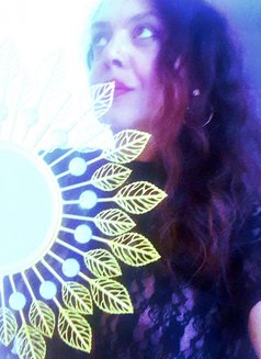 Maya T Massage Therapist - masseuse in Porto Photo 1 of 14