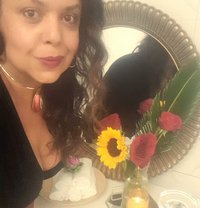 Maya T Massage Therapist - masseuse in Porto