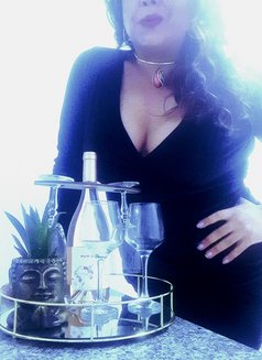 Maya T Massage Therapist - masseuse in Porto Photo 4 of 14