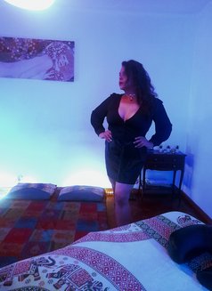 Maya T Massage Therapist - masseuse in Porto Photo 5 of 12