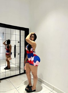 Maya - puta in Muscat Photo 7 of 7