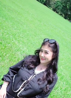 Maya - puta in Pattaya Photo 5 of 8